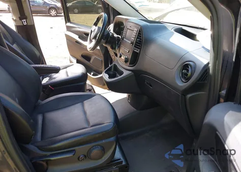 2017 Mercedes-Benz Metris из США, поврежденный, VIN WD4PG2EEXH3317441